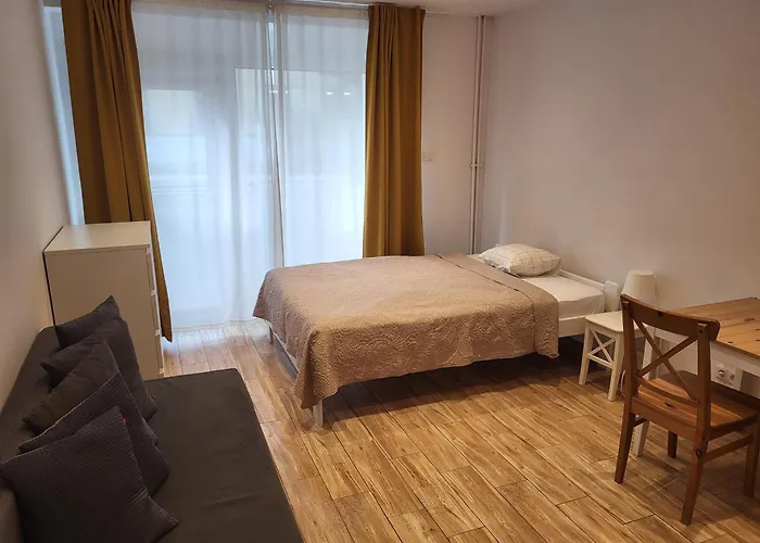 Pokoje gościnne przy Ogrodzie Staromiejskim Wrocław, Polska