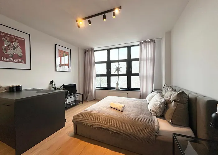 Bierutowska Park Studio od WroApart-PL Wrocław, Polska